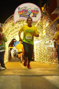 BIB: 50268
                            <button type="button" onclick="openModal(21832323)" class="btn btn-primary btn-sm float-right btn-popup" data-toggle="modal" data-target=".modal-high-quality">
                        <i class="fas fa-shopping-cart"></i> Add to Cart
                    </button>
                                            <button type="button" onclick="isThisMe(21832323, true)" class="btn btn-success btn-sm float-right btn-popup btn-isme hidden" data-toggle="tooltip" data-placement="bottom" title="นี่คือรูปของคุณใช่ไหม คลิกที่นี่เพื่อเอาเข้าอัลบั้ม">
                        <i class="fas fa-plus"></i> Add to album
                    </button>
                    <button type="button" onclick="isThisMe(21832323, false)" class="btn btn-warning btn-sm float-right btn-popup btn-isnotme hidden">
                        <i class="fas fa-ban"></i> Remove from album
                    </button>